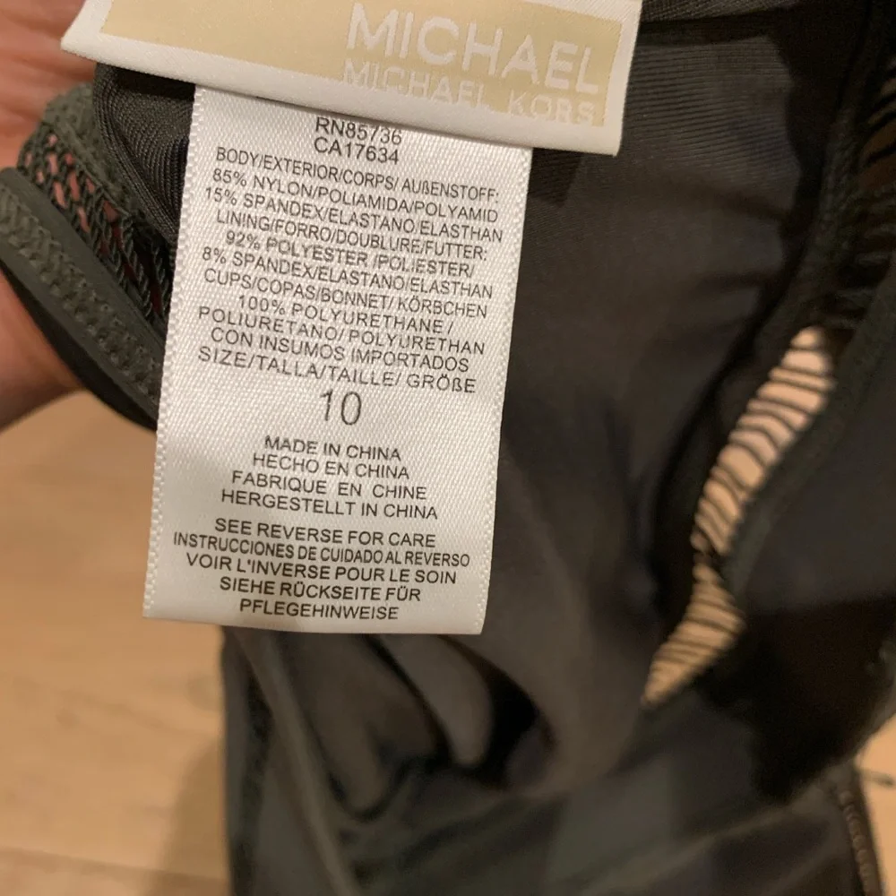 MICHAEL KORS Cruise Olive Green Ladder Cutout One Piece Swimsuit Womens 10 - Picture 11 of 11